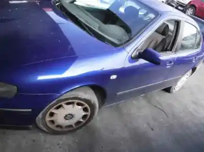 Veículo de Sucata seat toledo (1m2) executive do ano 2001 alimentado aus