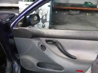 Veículo de Sucata seat toledo (1m2) executive do ano 2001 alimentado aus