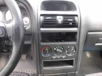 Verschrottungsfahrzeug opel astra g berlina sport des jahres 2000 angetrieben x20xev