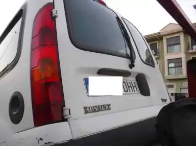 Véhicule à la ferraille RENAULT KANGOO (F/KC0) Alize de l'année 2005 alimenté K9KA7