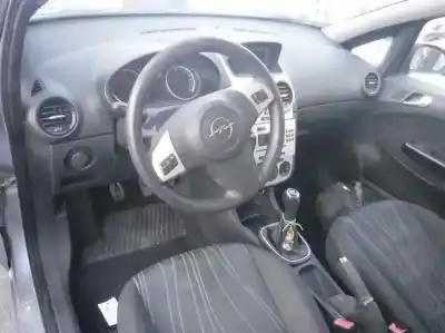 Veicolo di demolizione opel corsa d catch me dell'anno 2008 alimentato z13dtj