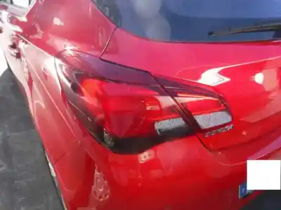 Veicolo di demolizione opel corsa e color edition dell'anno 2018 alimentato glp