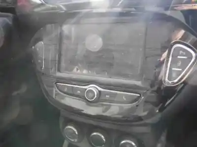 Veicolo di demolizione opel corsa e color edition dell'anno 2018 alimentato glp