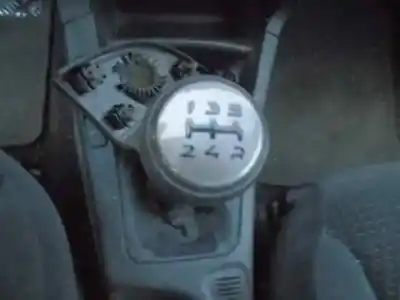 Veicolo di demolizione fiat stilo multi wagon (192) 1.6 16v dell'anno 2001 alimentato 182b6000