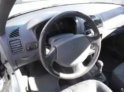 Veicolo di demolizione hyundai accent (lc) 1.5 crdi cat dell'anno 2002 alimentato 3ea