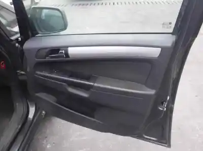 Veículo de Sucata opel zafira b cosmo do ano 2009 alimentado z17dtr