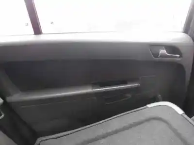 Veículo de Sucata opel zafira b cosmo do ano 2009 alimentado z17dtr