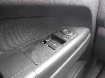 Veículo de Sucata opel zafira b cosmo do ano 2009 alimentado z17dtr