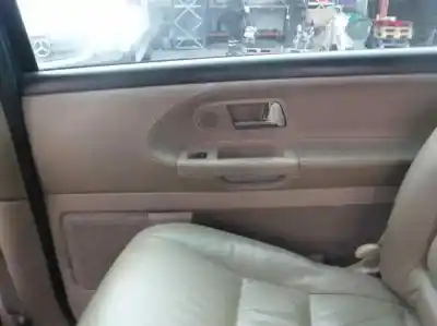 Veículo de Sucata ford galaxy (vy) ghia do ano 2005 alimentado btb