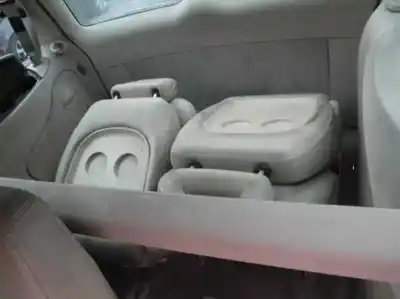 Veículo de Sucata ford galaxy (vy) ghia do ano 2005 alimentado btb