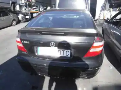 Véhicule à la ferraille mercedes-benz clase c (w203) sportcoupe c 160 sport edition (203.730) de l'année 2005 alimenté 271921