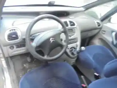Veículo de Sucata citroen xsara picasso 1.6 hdi sx do ano 2006 alimentado 9hz