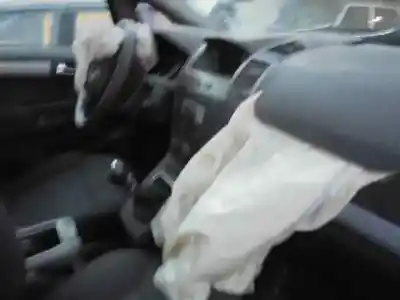 Veículo de Sucata opel zafira b cosmo do ano 2007 alimentado z19dt