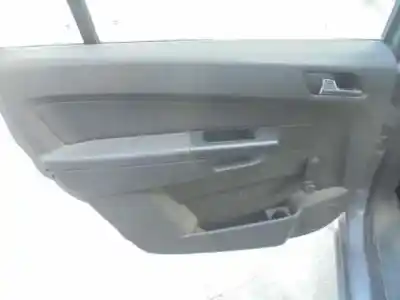 Veículo de Sucata opel zafira b cosmo do ano 2008 alimentado z19dt