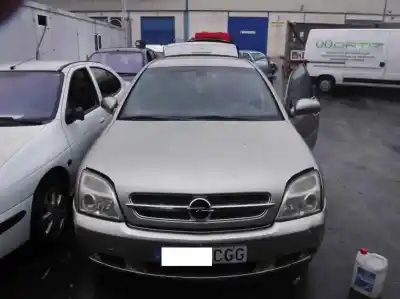 Veículo de Sucata OPEL VECTRA C BERLINA Club do ano 2003 alimentado Z18XE