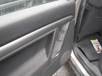 Veículo de Sucata opel vectra c berlina club do ano 2003 alimentado z18xe