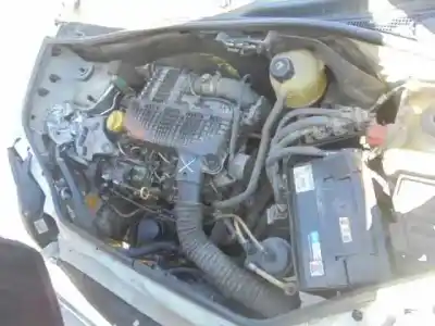 Здавання транспортного засобу renault   року 2004 потужний k9ka7 Здавання транспортного засобу renault   року 2004 потужний k9ka7