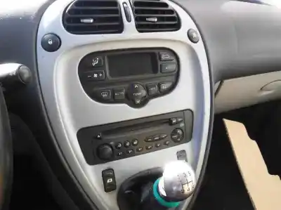 Veículo de Sucata citroen xsara picasso 1.6 hdi 90 lx plus do ano 2007 alimentado 9hx