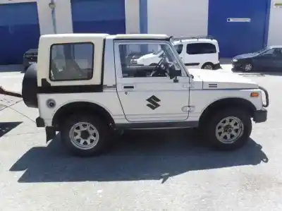 Véhicule à la ferraille suzuki                                             santana                                                                                                                                                                                                                                                    santana 413 samurai                                                                                                                                                                                                                                        de l'année 1988 alimenté g13a