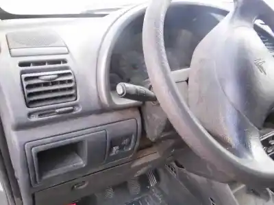 Vehicul casat citroen berlingo 2.0 hdi 600 furg. al anului 2002 alimentat rhy