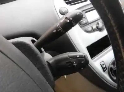 Veículo de Sucata citroen xsara picasso 1.6 hdi sx do ano 2007 alimentado 9hz