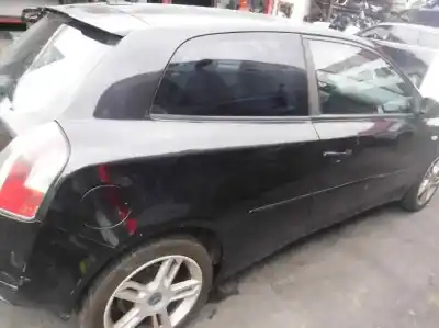 Sloopvoertuig fiat stilo multi wagon (192) 1.6 16v van het jaar 2004 aangedreven 182b6000