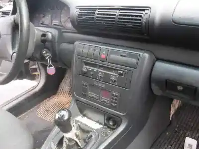 Veículo de Sucata audi a4 berlina (b5) 1.9 tdi do ano 2002 alimentado 1z