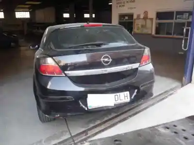 Verschrottungsfahrzeug OPEL ASTRA GTC 1.7 16V CDTI des Jahres 2005 angetrieben Z17DTH