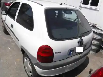 Veicolo di demolizione opel corsa b eco dell'anno 2000 alimentato x10xe