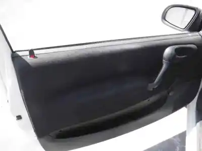 Veicolo di demolizione opel corsa b eco dell'anno 2000 alimentato x10xe