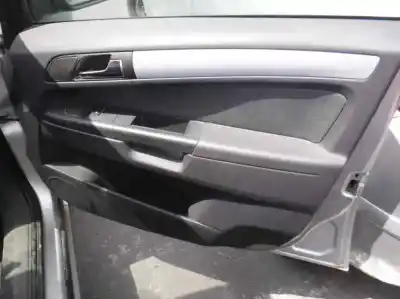 Veículo de Sucata opel zafira b cosmo do ano 2006 alimentado z19dt