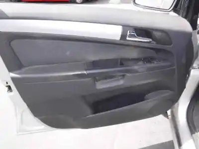 Veículo de Sucata opel zafira b cosmo do ano 2006 alimentado z19dt