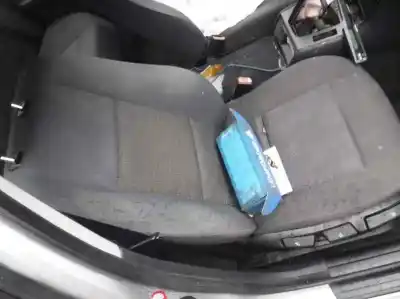 Vehicul casat bmw serie 3 berlina (e46) 320d al anului 2003 alimentat 204d4