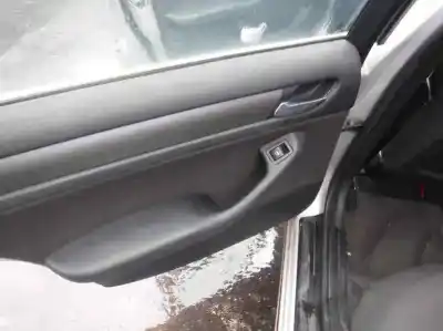 Vehicul casat bmw serie 3 berlina (e46) 320d al anului 2003 alimentat 204d4