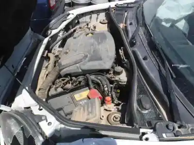 Véhicule à la ferraille renault   de l'année 2007 alimenté k9kw7