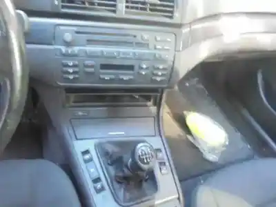 Veículo de Sucata bmw serie 3 berlina (e46) 318i do ano 2003 alimentado n42b20a