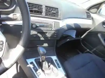 Vehicul casat bmw serie 3 berlina (e46) 320d al anului 1999 alimentat 204d1