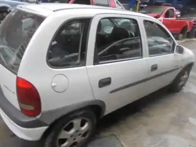 Veicolo di demolizione opel corsa b eco dell'anno 1999 alimentato x17d