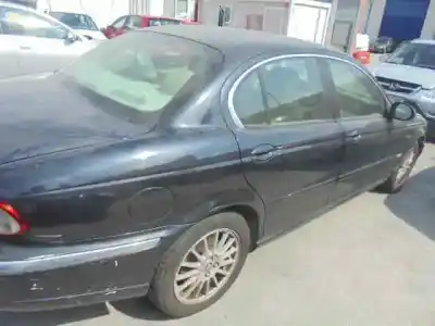 Veicolo di demolizione jaguar x-type 2.2 d classic dell'anno 2007 alimentato bg