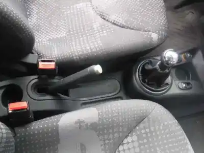 Veicolo di demolizione citroen c2 x dell'anno 2004 alimentato hfx