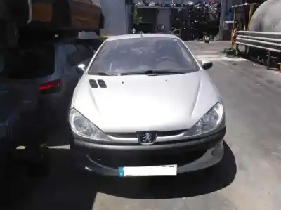 Vehicul casat peugeot 206 berlina gti al anului 2001 alimentat rfn