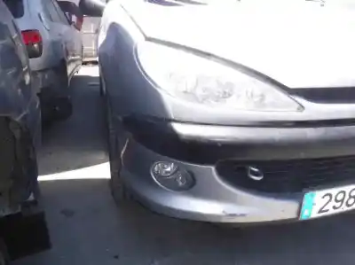 Vehicul casat peugeot 206 berlina gti al anului 2001 alimentat rfn