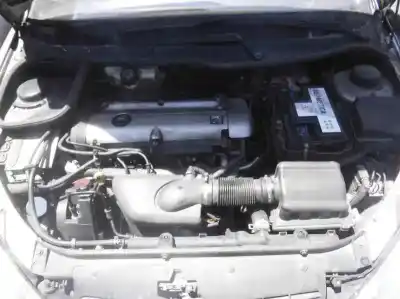 Vehicul casat peugeot 206 berlina gti al anului 2001 alimentat rfn