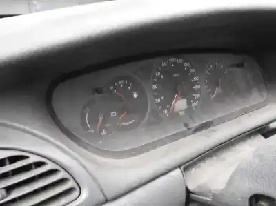 Scrapping Vehicle citroen c5 berlina 2.0 hdi vivace-/ automático of the year 2003 powered rhz