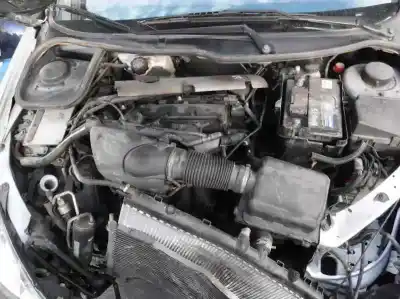 Sloopvoertuig peugeot 206 cc cc van het jaar 2001 aangedreven rfn