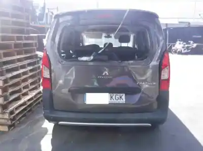 Veicolo di demolizione peugeot partner 1.6 tepee adventure edition blue hdi dell'anno 2017 alimentato bh02