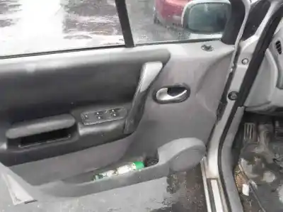 Scrapping Vehicle renault scenic ii confort expression of the year 2005 powered k9kp7