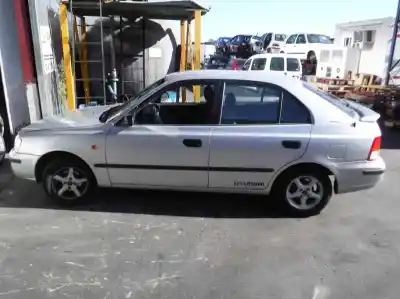 Veicolo di demolizione hyundai accent (lc) gl 5p dell'anno 2000 alimentato 4ea