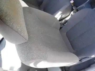 Veicolo di demolizione hyundai accent (lc) gl 5p dell'anno 2000 alimentato 4ea