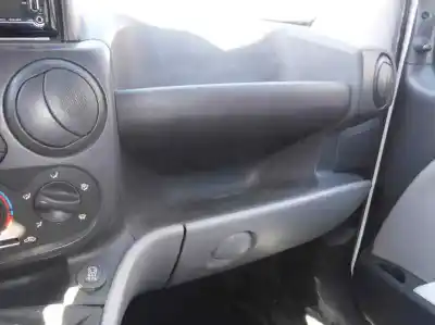 Здавання транспортного засобу fiat doblo (119) 1.3 16v jtd cat року 2006 потужний 199a2000